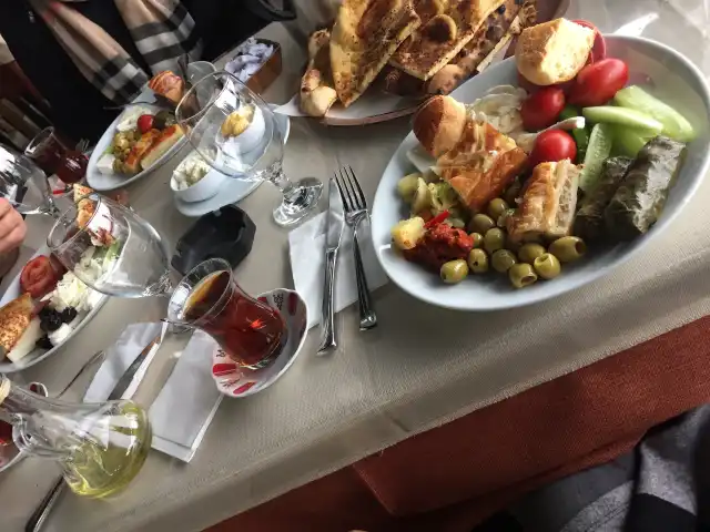 ÇınarAltı Nargile & Gozleme'nin yemek ve ambiyans fotoğrafları 7