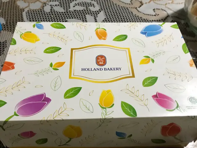 Gambar Makanan Holland Bakery 7