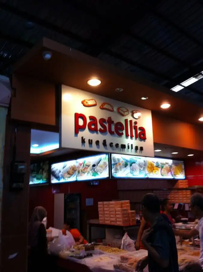 Pastelia