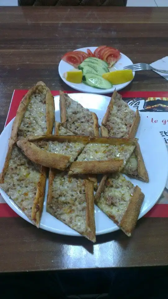 Neva Etli ekmek'nin yemek ve ambiyans fotoğrafları 6
