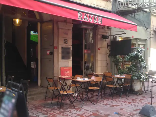 Raven Pub'nin yemek ve ambiyans fotoğrafları 2