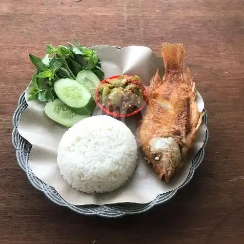 Gambar Makanan Ayam Penyet & Lele Sambel Dadak, Apartemen Kalibata City 6