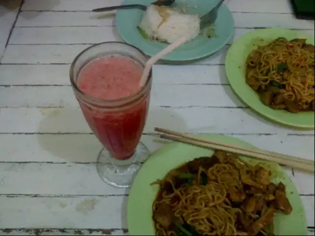 Gambar Makanan Mie Ayam Goreng Level - MAS NO 4