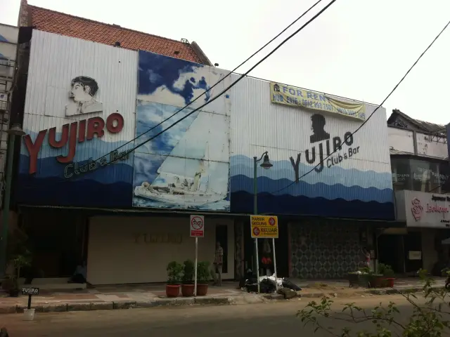 Gambar Makanan Yujiro Club & Bar 1