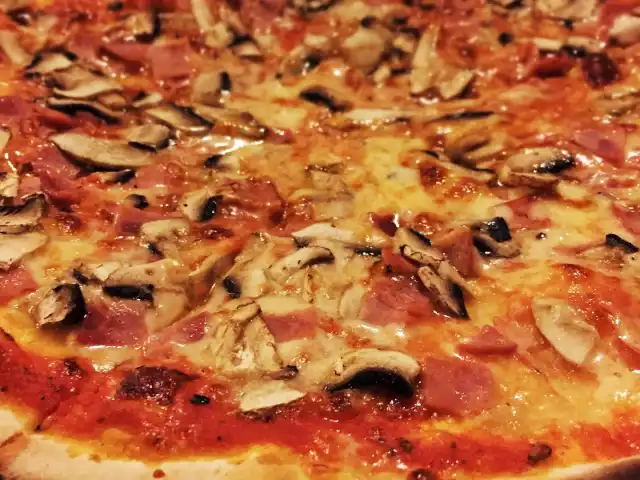 Gambar Makanan Mamma Mia Pizza & Pasta 14