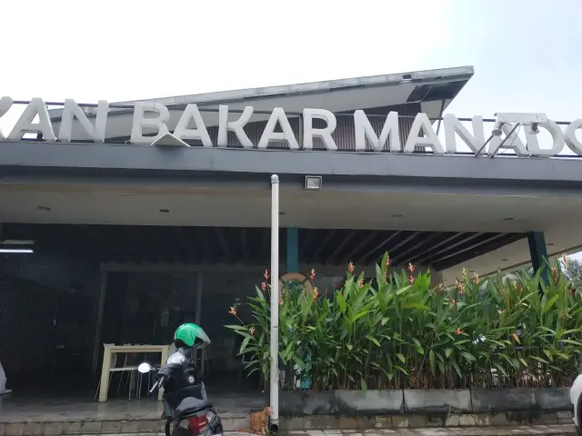 Gambar Makanan Ikan Bakar Manado 4