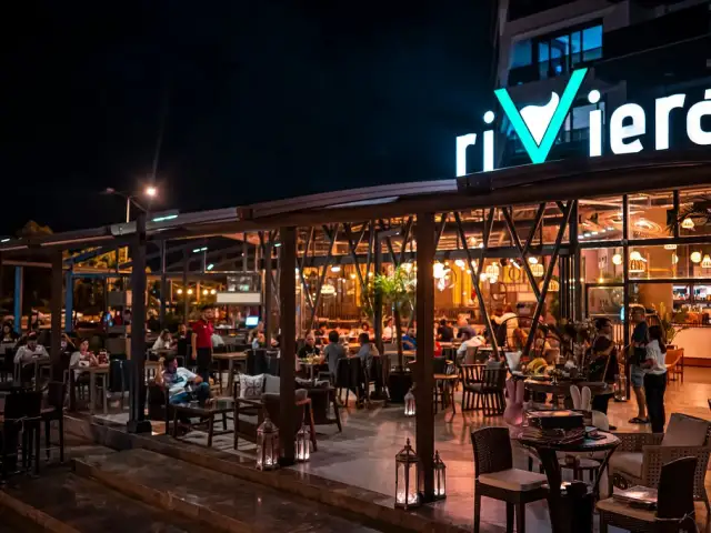 Riviera Bistro and Cafe'nin yemek ve ambiyans fotoğrafları 15