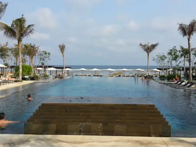 Gambar Makanan Breezes Tapas Lounge - The Ritz-Carlton Bali 6