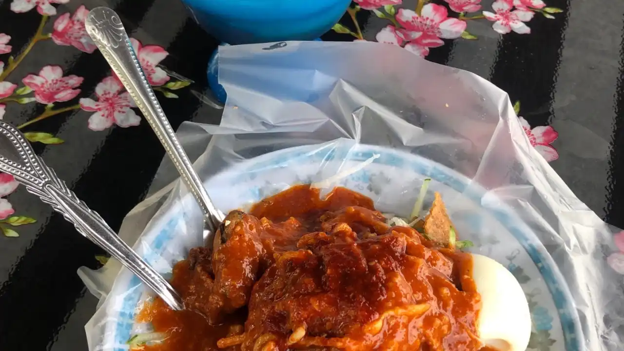 Kedai Mee Rojak Bawah Pokok (Abang Syed)