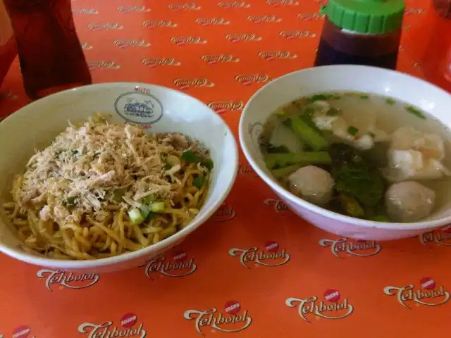 Gambar Makanan Mie Bakso Bejo 4