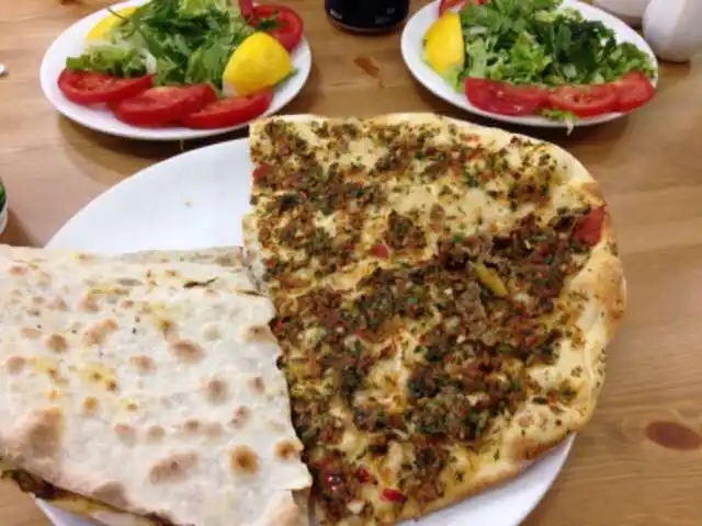 Şanlıurfa Beyzade Kebap Lahmacun-Pide'nin yemek ve ambiyans fotoğrafları 1