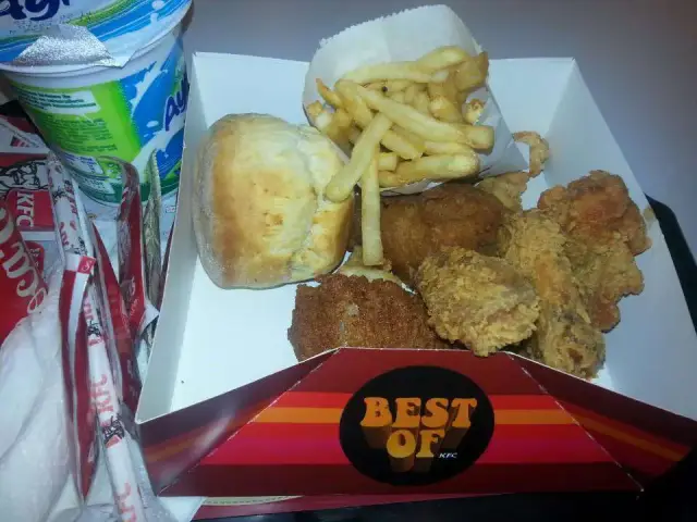 KFC'nin yemek ve ambiyans fotoğrafları 23