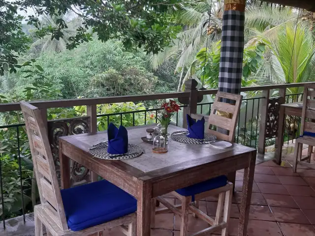 Gambar Makanan Kailasha Restaurant - Puri Gangga Resort 8