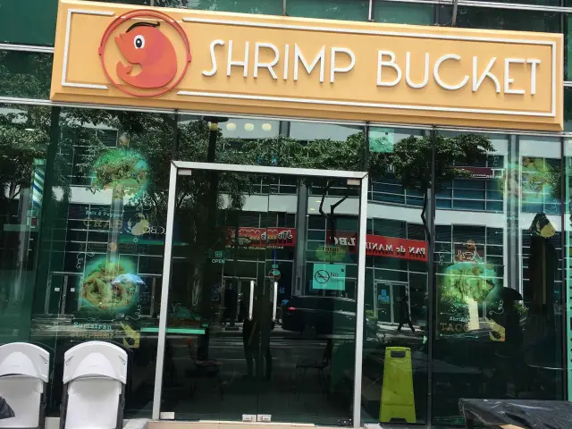Shrimp Bucket Food Photo 9