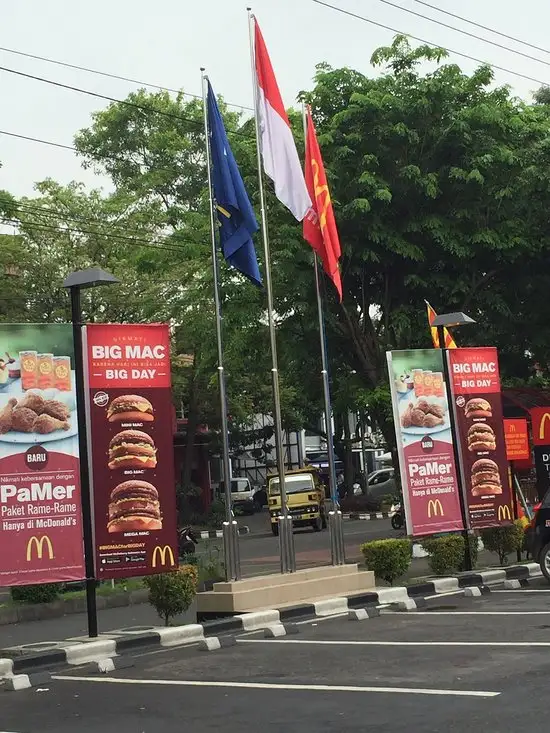 Gambar Makanan McDonald's 2