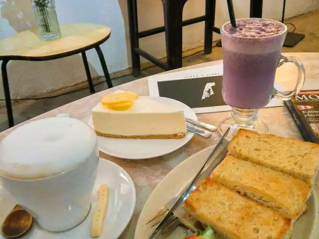 Aku Cafe & Gallery Food Photo 14