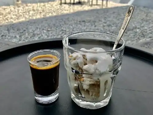 Badi Gelato And Coffee
