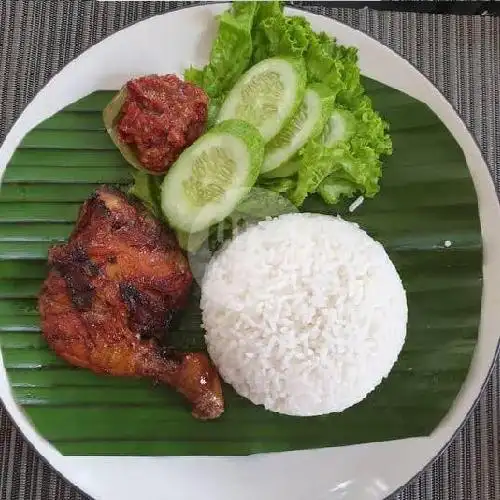 Gambar Makanan Ayam Bakar & Kremes By Qonita, Pakansari 5