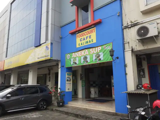 Gambar Makanan Food Court Cafe Kalimas 8