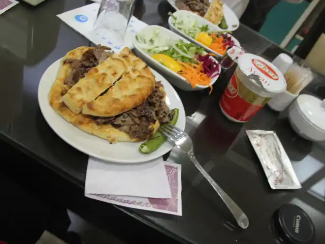 Azim Beşiktaş Döner'nin yemek ve ambiyans fotoğrafları 4
