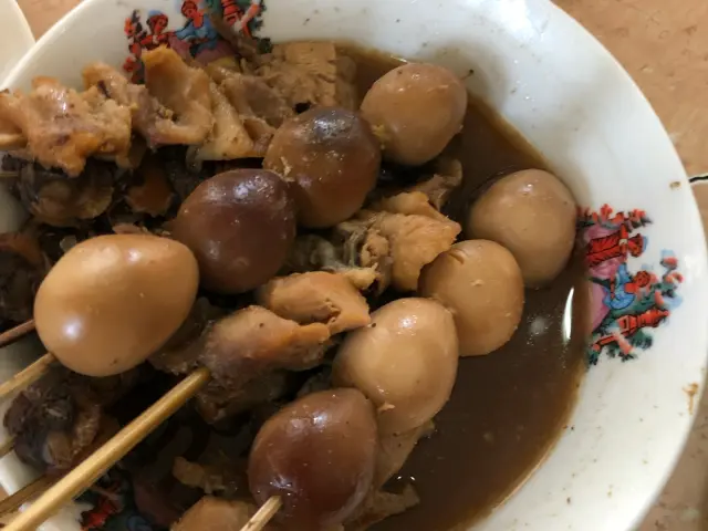 Gambar Makanan Soto Ayam & Ayam Goreng Bangkong 3