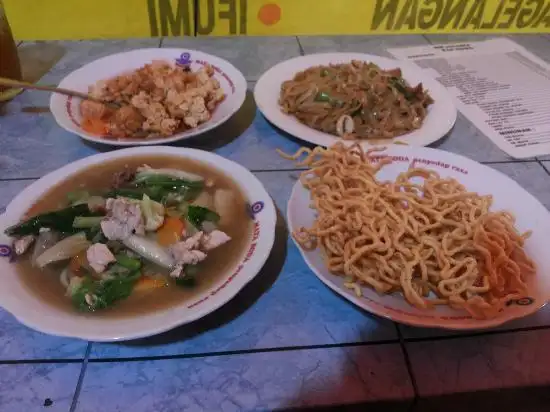 Gambar Makanan Mie Jakarta Bowo 11