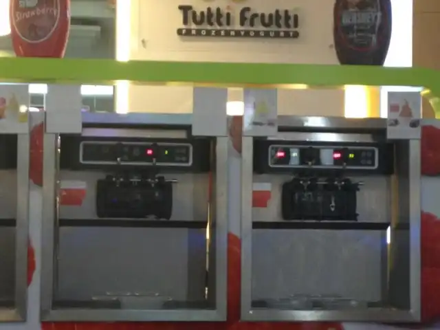 Tutti Frutti Food Photo 14