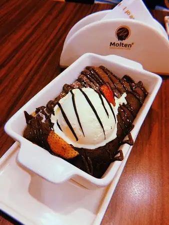Molten Chocolate Cafe Food Photo 8