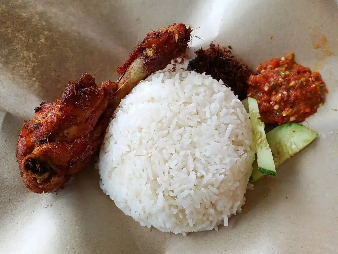 rempah dapur nasi kukus ayam berempah