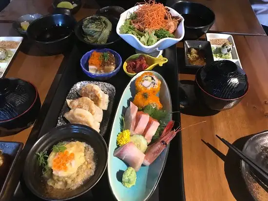 Uroko Yakitori Sushi - Nova Saujana Food Photo 2