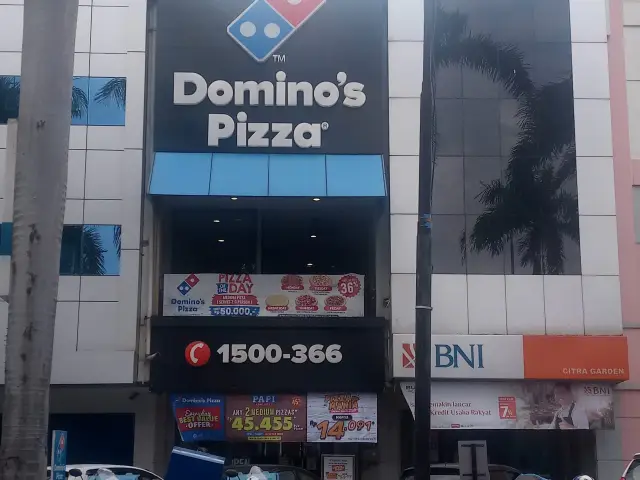 Gambar Makanan Domino's Pizza 3