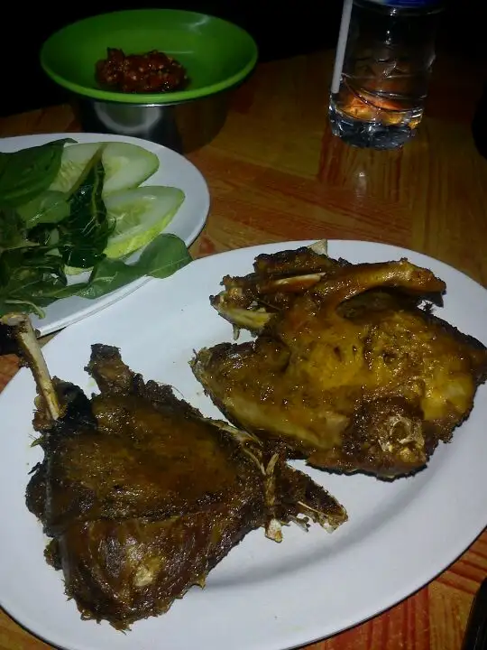 Gambar Makanan Bebek Goreng H. Slamet 2