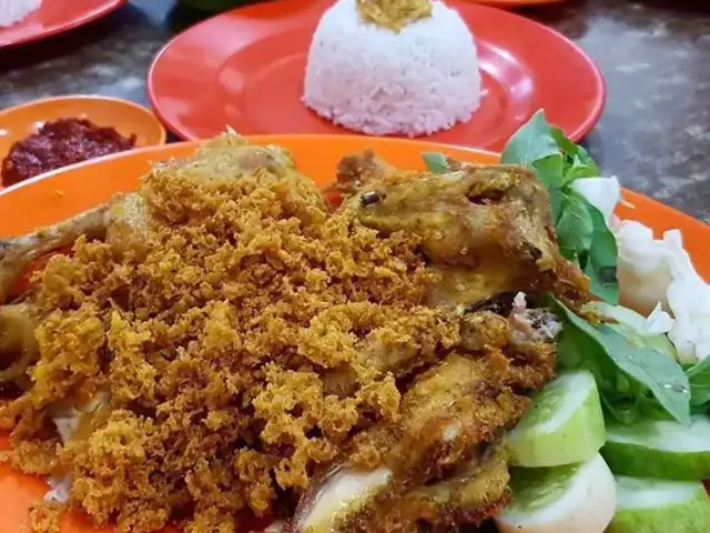 Gambar Makanan Ayam Goreng Kalasan Borobudur 5