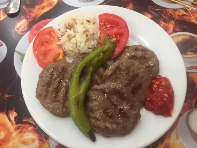Hakkıoğlu Izgara Köfte'nin yemek ve ambiyans fotoğrafları 9