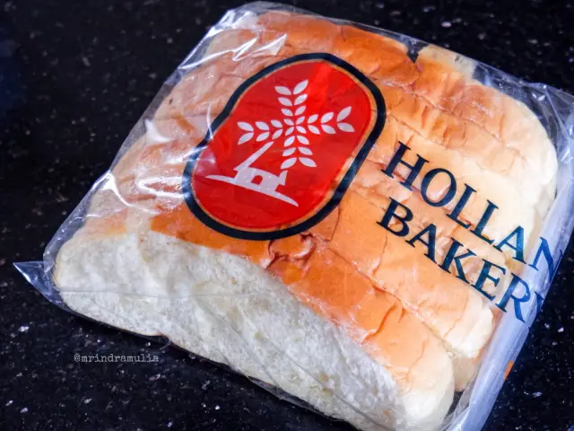 Gambar Makanan Holland Bakery 12