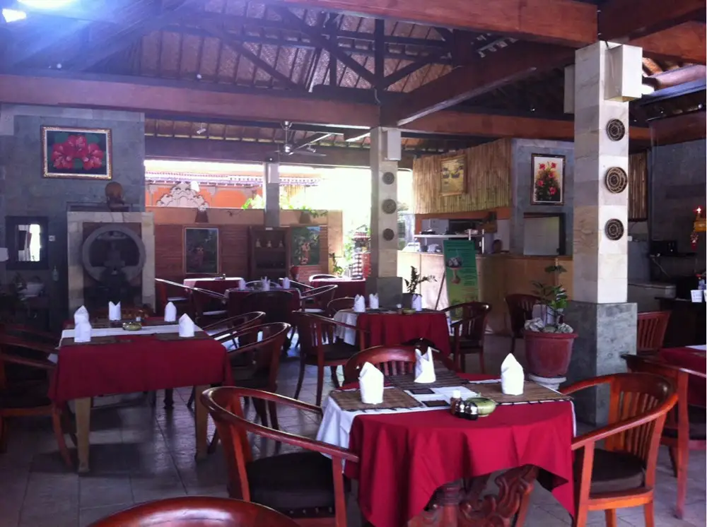Candi Agung Restaurant