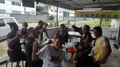 Kedai Makan Cikgu Wan (Selera Pantai Timur)