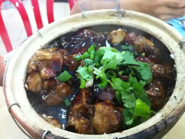 KFG Claypot Chicken Rice Food Photo 3