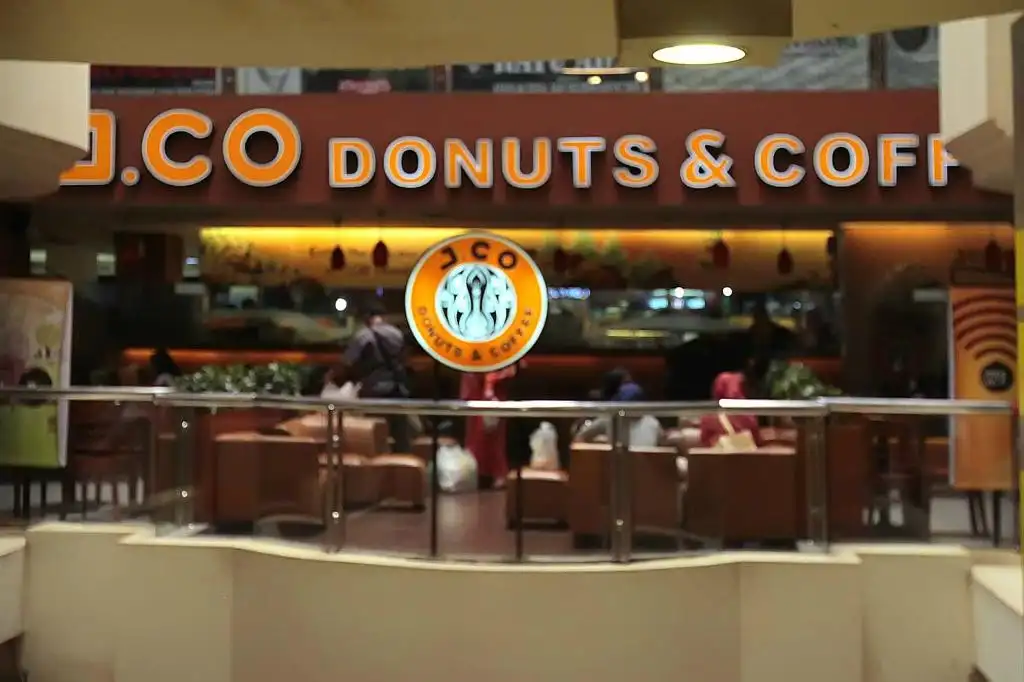 J.Co Donuts & Coffee - Metropolitan Mall