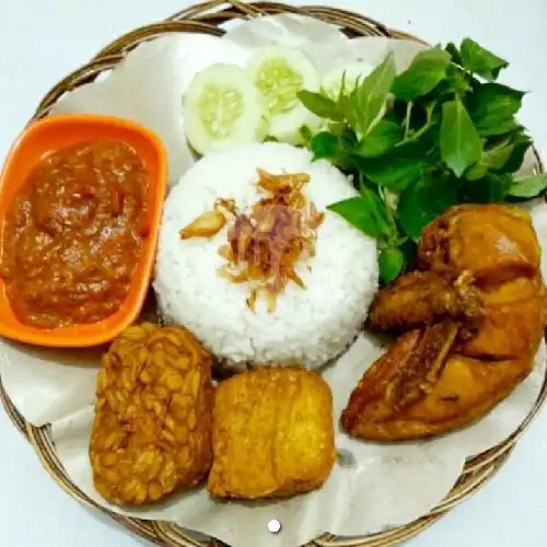 Gambar Makanan AYAM LALAPAN SAMBAL PEDIS DAPUR OLLA, Jln Tegal Dukuh 1 No 21 1