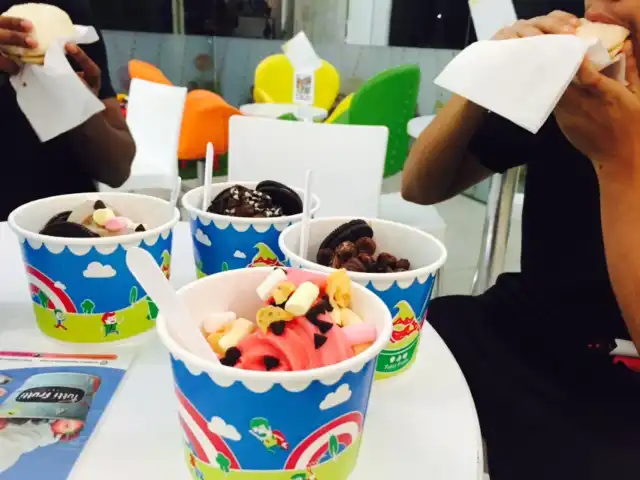 Tutti Frutti Food Photo 3