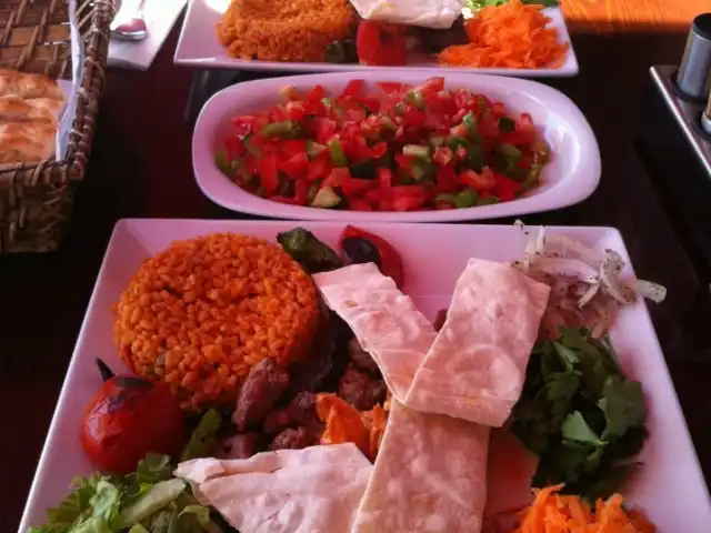 By Izgara'nin yemek ve ambiyans fotoğrafları 4