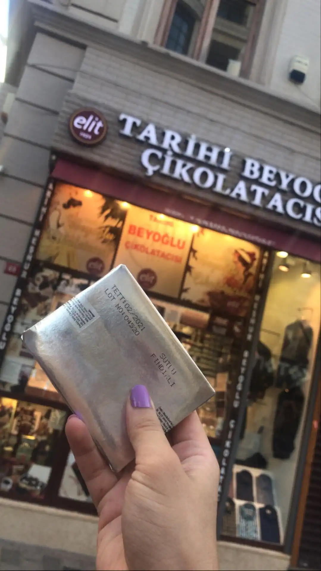 Meşhur Beyoğlu Çikolatacısı