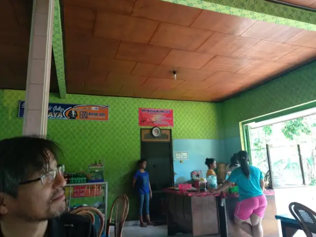 Gambar Makanan Warung Babi Guling Andi Jaya 6