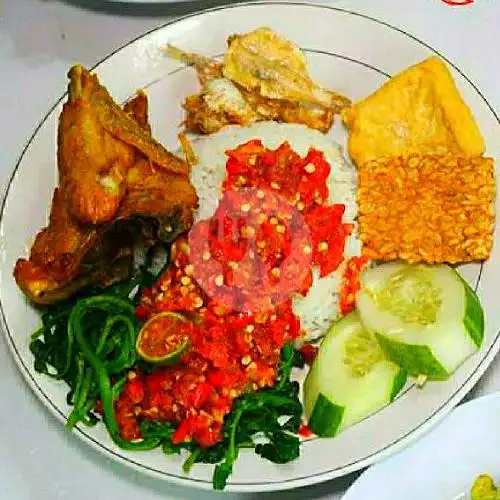 Gambar Makanan Tempong & Lalapan Resto Faeyza Kitchen, Banyuwangi Kota 2