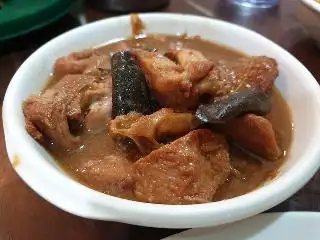 E-Day Claypot House