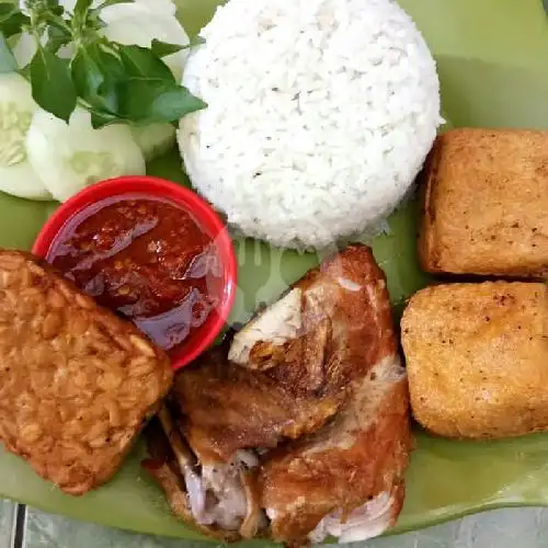 Gambar Makanan Seafood Nasi Uduk F3 1