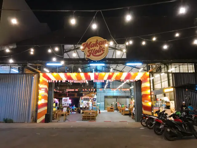 Gambar Makanan LuckyBee Bread & Grill 16