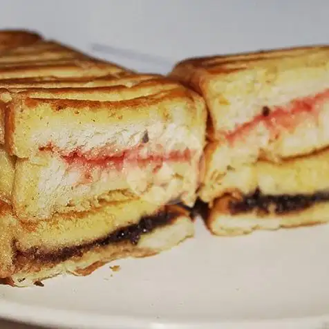 Gambar Makanan Arkana Roti Bakar & Pisang Crispy, Bumiaji 13