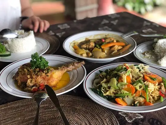 Gambar Makanan Puri Sawah Restaurant 10